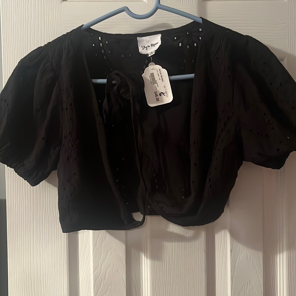 Skyler Madison black wrap top